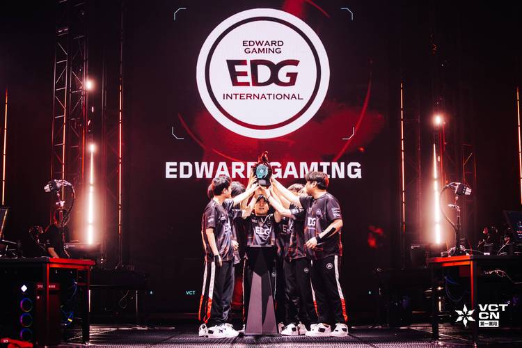 edg成员名单2021,edg队员名单-第2张图片 edg成员名单2021,edg队员名单-第2张图片