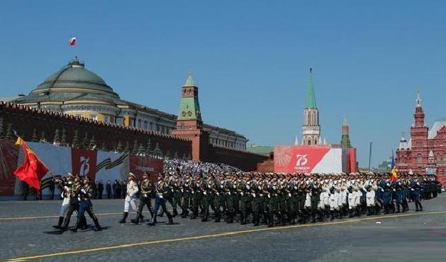 俄罗斯阅兵装备有哪些/俄罗斯阅兵装备介绍-第7张图片 俄罗斯阅兵装备有哪些/俄罗斯阅兵装备介绍-第7张图片