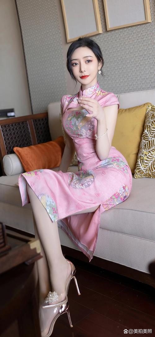 银色职业套装-银色职业制服-第1张图片 银色职业套装-银色职业制服-第1张图片