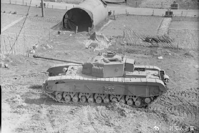 丘吉尔17磅炮,丘吉尔 17磅炮-第2张图片 丘吉尔17磅炮,丘吉尔 17磅炮-第2张图片