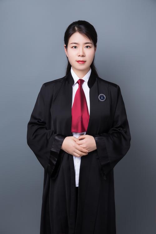 律师一定要穿律师袍吗-律师必须穿律师袍么-第4张图片 律师一定要穿律师袍吗-律师必须穿律师袍么-第4张图片