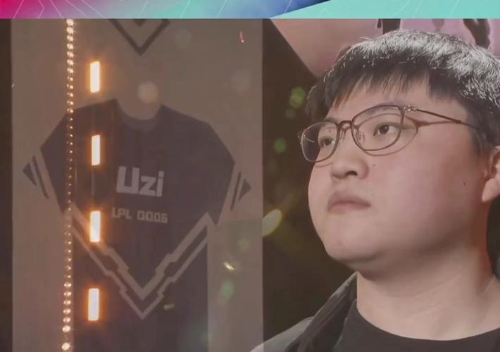 卡莎最新出装2020uzi-卡莎最新出装金铲铲-第10张图片 卡莎最新出装2020uzi-卡莎最新出装金铲铲-第10张图片