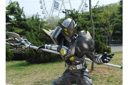 真人铠甲勇士变身场面/真人铠甲勇士变身场面视频-第1张图片 真人铠甲勇士变身场面/真人铠甲勇士变身场面视频-第1张图片