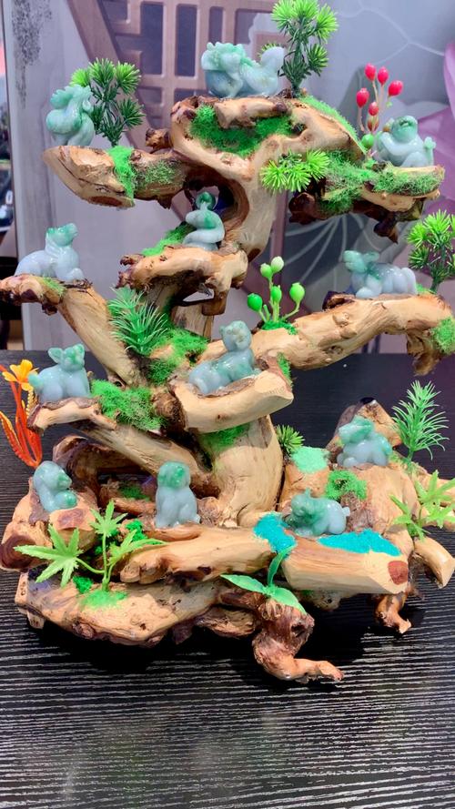 【翡翠雕刻摆件,翡翠雕刻摆件费用】-第7张图片 【翡翠雕刻摆件,翡翠雕刻摆件费用】-第7张图片