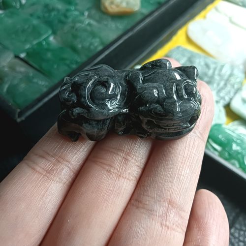 【适合乌鸡的传说装备是什么,乌鸡带什么神话】-第3张图片 【适合乌鸡的传说装备是什么,乌鸡带什么神话】-第3张图片