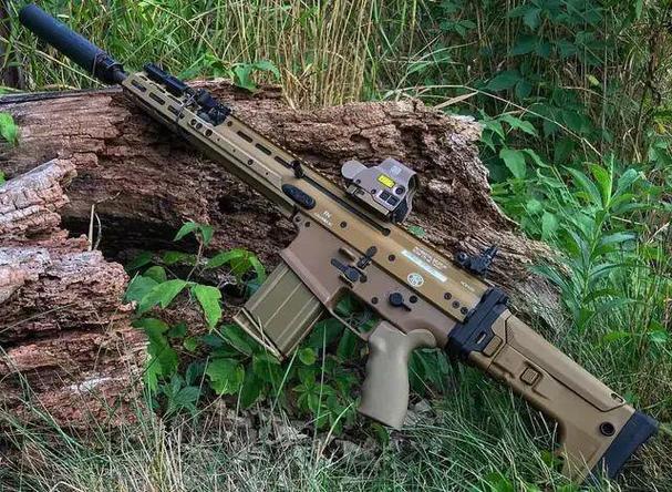 【突击比较好的装备排名，突击套装给谁用】-第4张图片