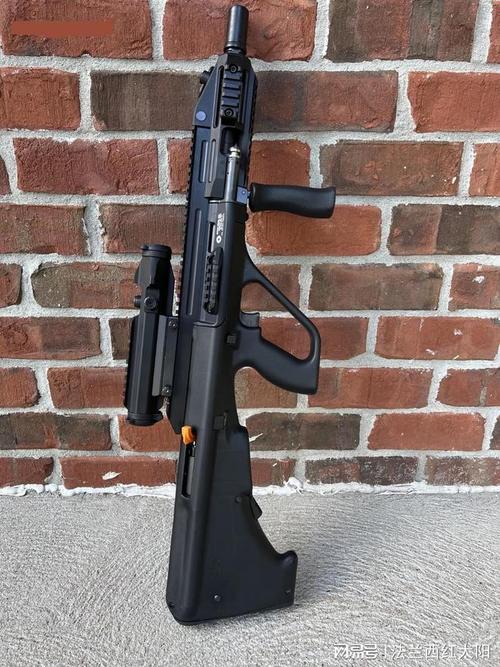 【突击比较好的装备排名，突击套装给谁用】-第6张图片