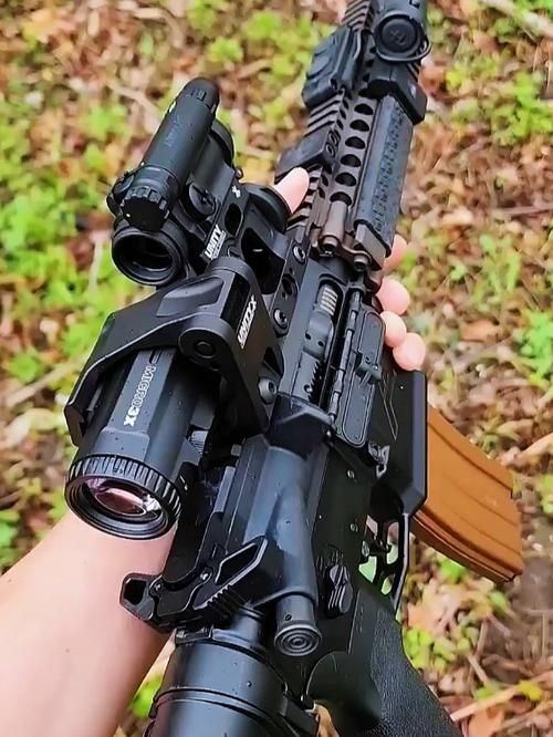 和平精英装备外号/和平精英武器绰号-第4张图片 和平精英装备外号/和平精英武器绰号-第4张图片